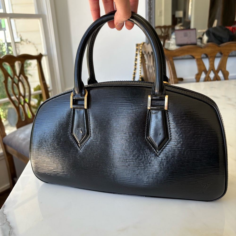 Louis Vuitton Jasmin Epi Leather Black Handbag - Picture 13 of 16
